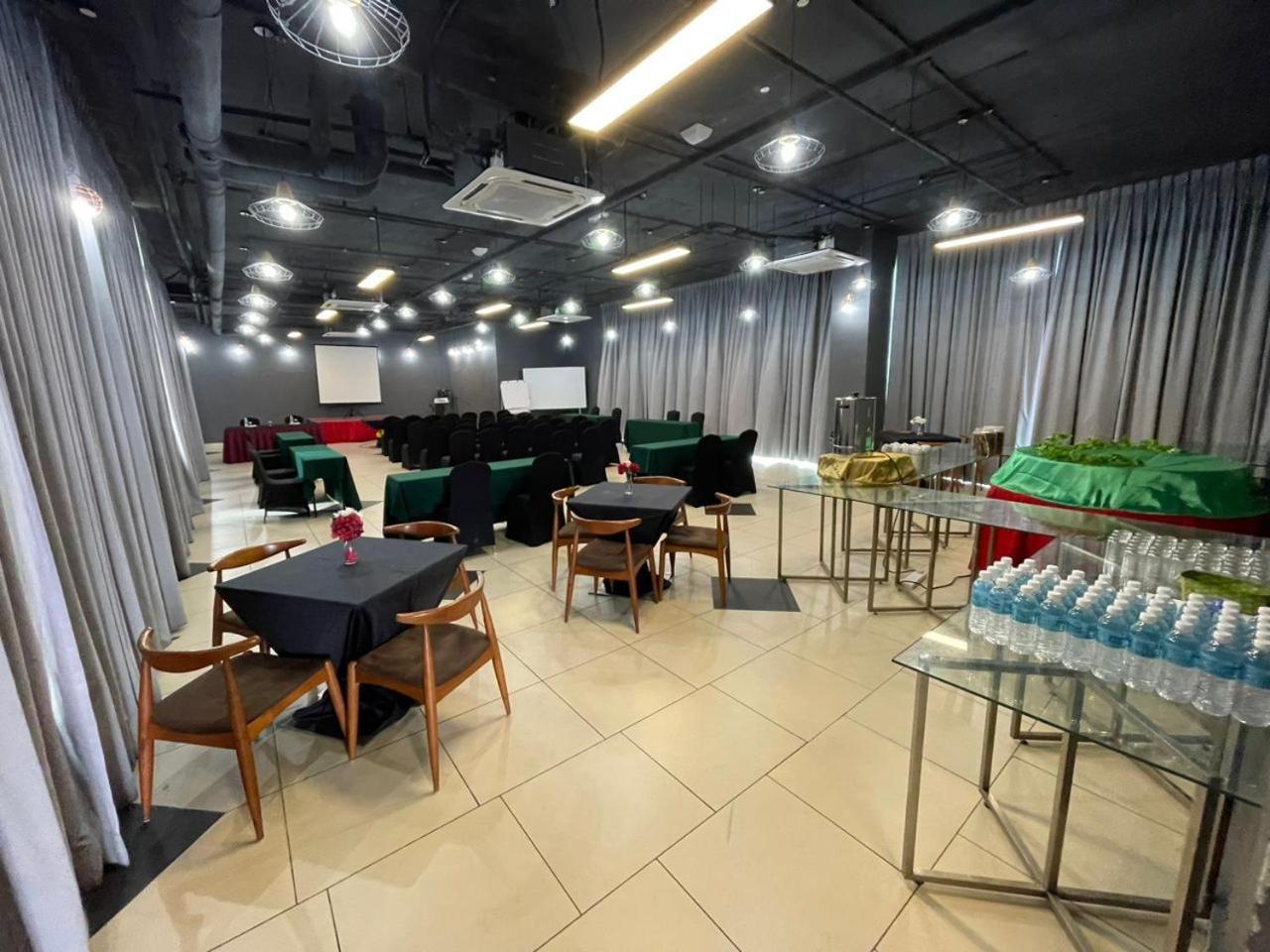D'Wharf Hotel & Serviced Residence Port Dickson Ngoại thất bức ảnh
